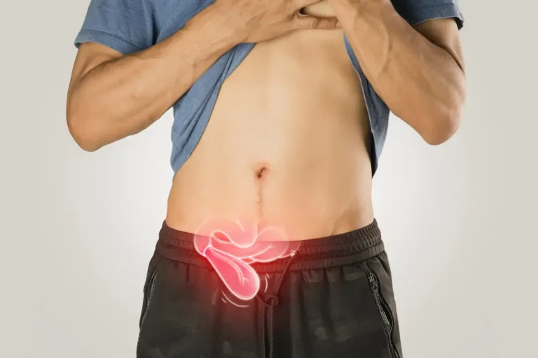 Recognizing the Early Signs of a Hernia: When to Seek Medical Attention
